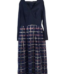 Vintage 1960's maxi dress with original tags. Solo Sophisticated Miss Size 11-12
